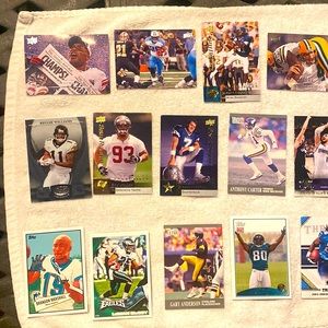 Large Lot of Football Trading Cards Shown in Photo - 20 cards - good condition